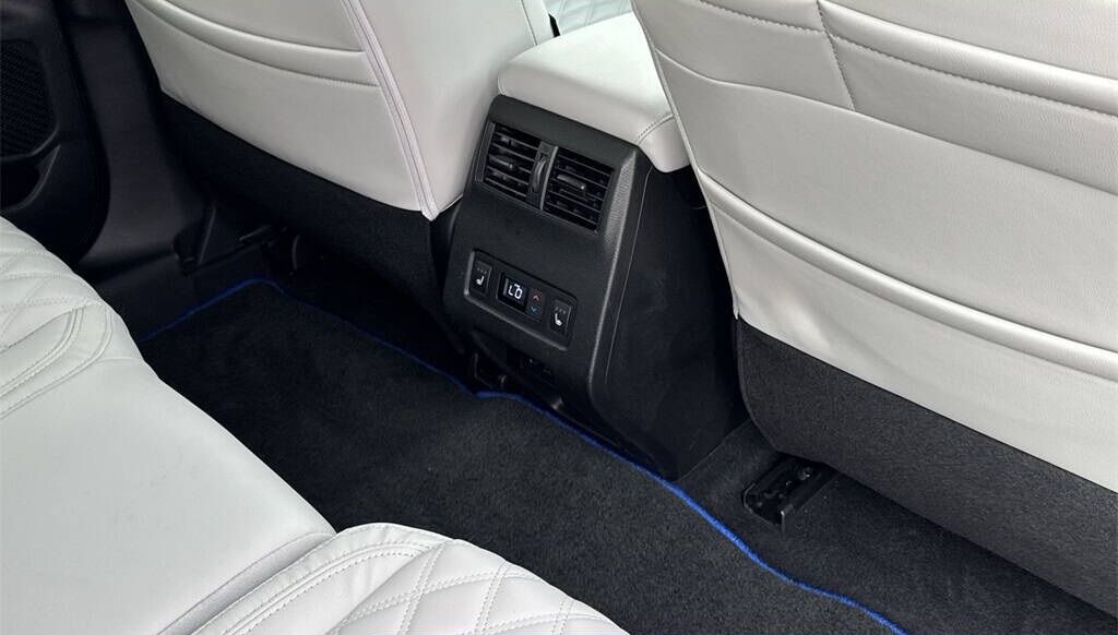 2024 Mitsubishi Outlander PHEV SEL Platinum Edition Knoxville TN