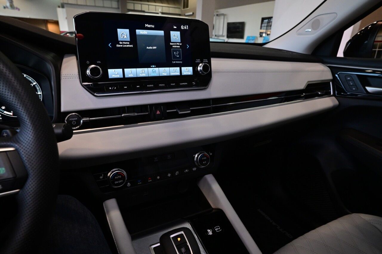 2024 Mitsubishi Outlander Plug-In Hybrid SEL Black Edition Springfield NJ