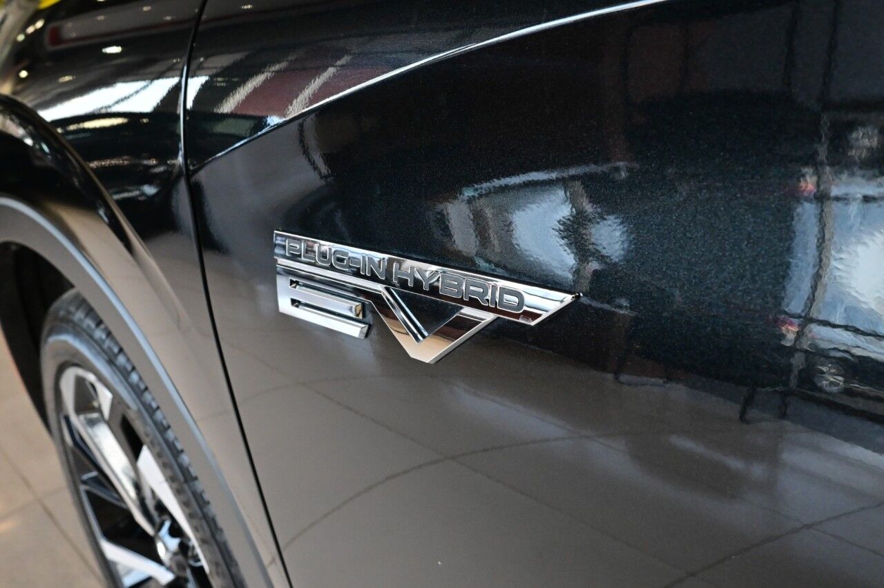 2024 Mitsubishi Outlander Plug-In Hybrid SEL Black Edition Springfield NJ