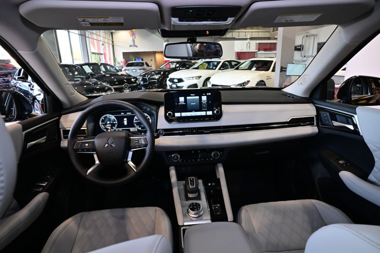 2024 Mitsubishi Outlander Plug-In Hybrid SEL Black Edition Springfield NJ