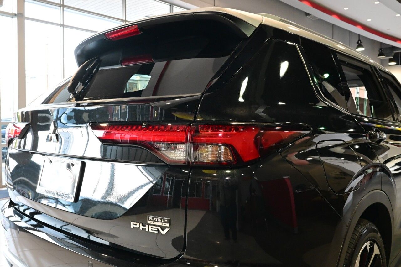 2024 Mitsubishi Outlander Plug-In Hybrid SEL Black Edition Springfield NJ