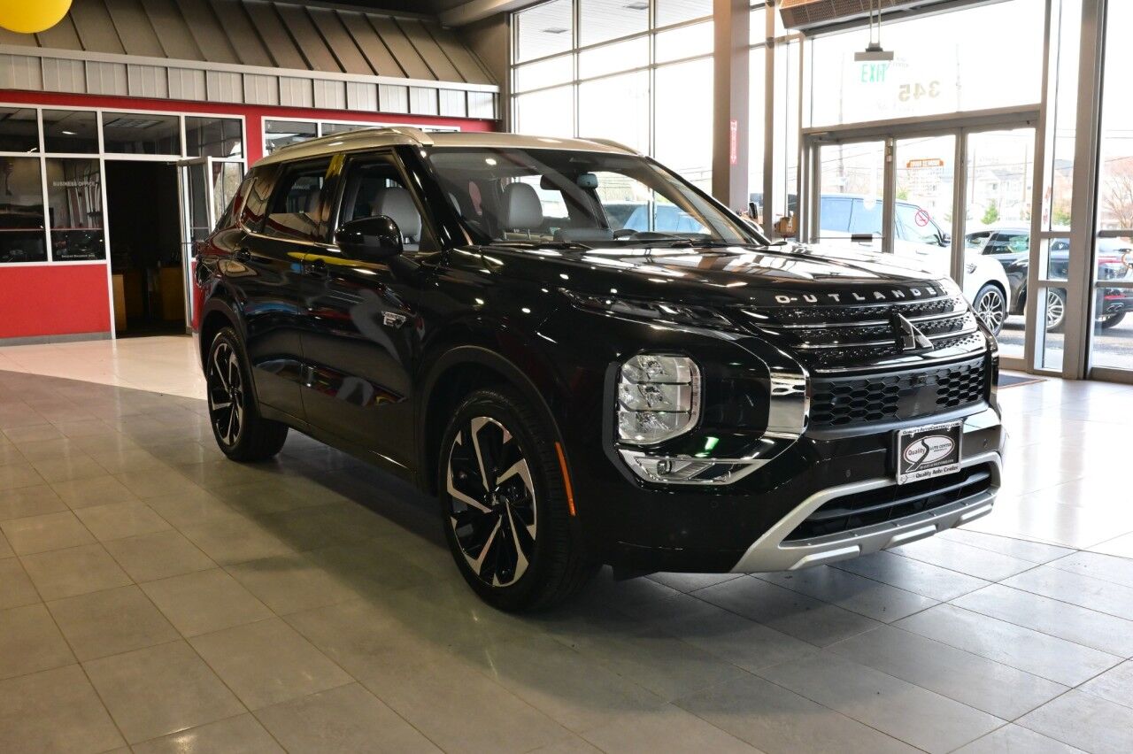 2024 Mitsubishi Outlander Plug-In Hybrid SEL Black Edition Springfield NJ