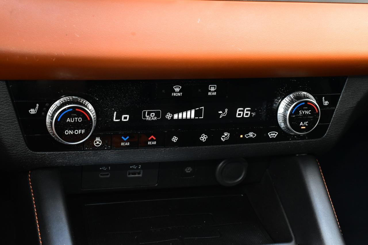 2024 Mitsubishi Outlander Plug-In Hybrid SEL Tampa FL
