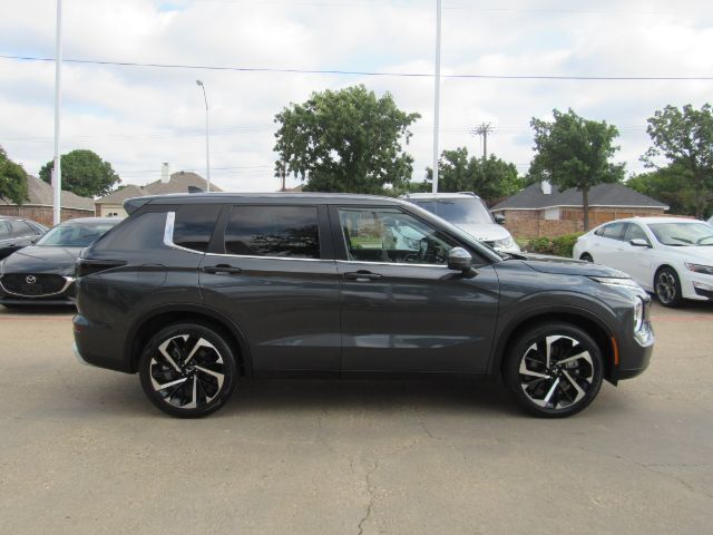 2024 Mitsubishi Outlander SE 2.5 2WD | SE Black Edition S-AWC | SE Black Edition w/Pano Roof S-AWC Plano TX