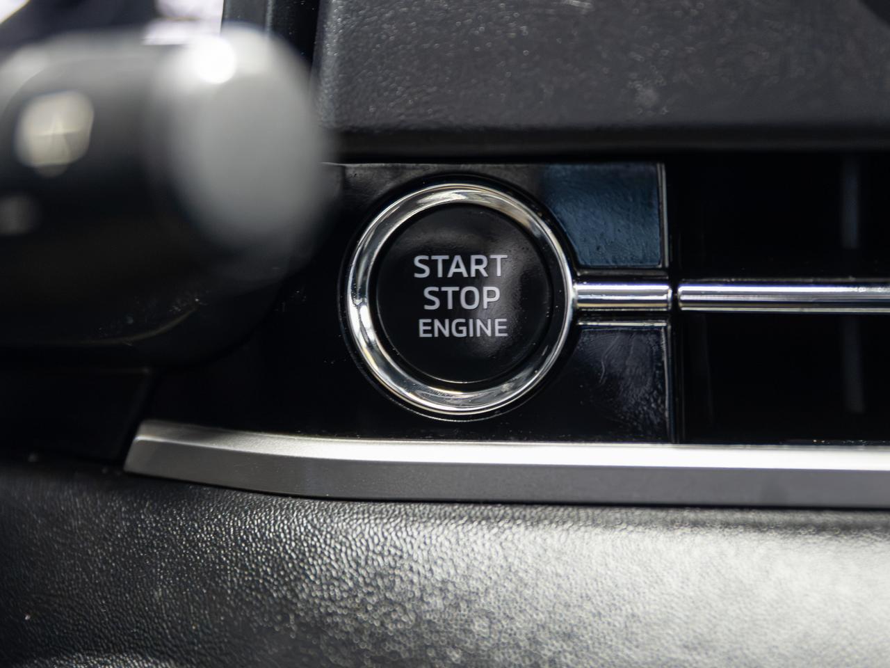 2024 Mitsubishi Outlander SE AWD 7-Passenger Cranberry PA