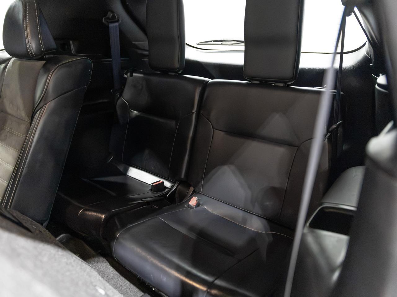 2024 Mitsubishi Outlander SE AWD 7-Passenger Cranberry PA