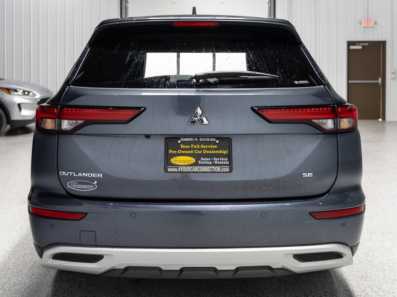 2024 Mitsubishi Outlander SE AWD 7-Passenger Cranberry PA