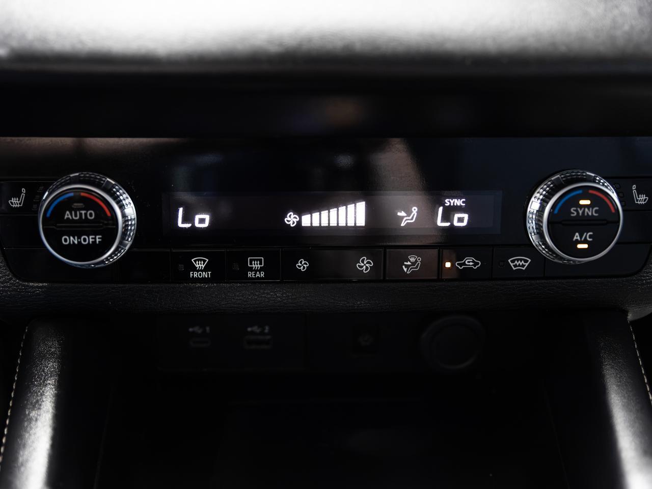 2024 Mitsubishi Outlander SE AWD 7-Passenger NAV Cranberry PA