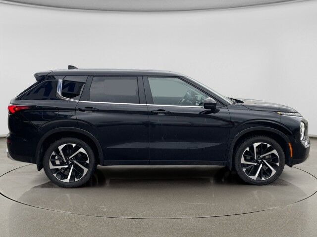 2024 Mitsubishi Outlander SE Black Edition Cleveland OH