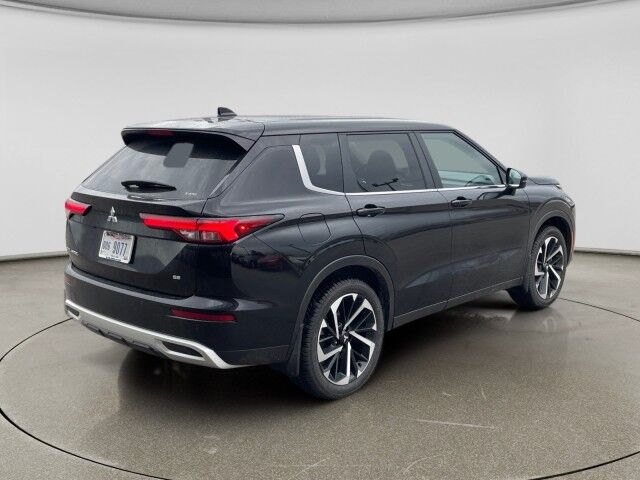 2024 Mitsubishi Outlander SE Black Edition Cleveland OH