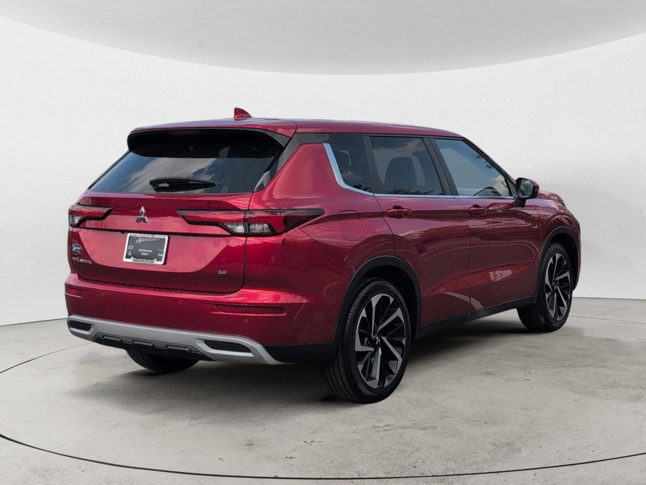 2024 Mitsubishi Outlander SE Black Edition