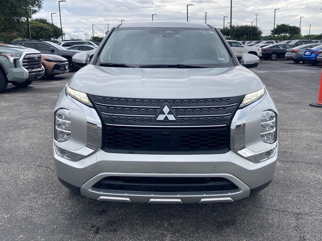 2024 Mitsubishi Outlander SE Black Edition