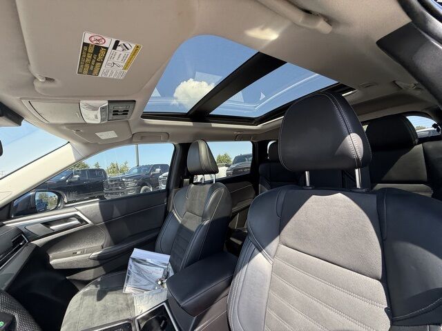 2024 Mitsubishi Outlander SE Black Edition w/Pano Roof Crestwood KY