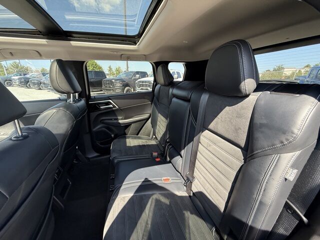 2024 Mitsubishi Outlander SE Black Edition w/Pano Roof Crestwood KY