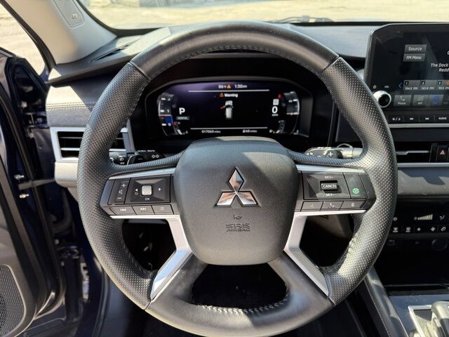 2024 Mitsubishi Outlander SE Black Edition w/Pano Roof Crestwood KY
