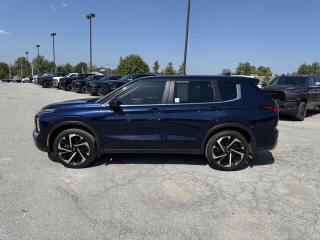 2024 Mitsubishi Outlander SE Black Edition w/Pano Roof Crestwood KY