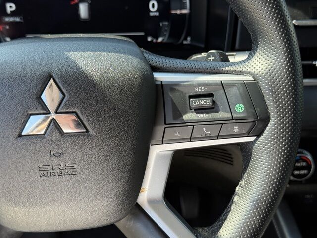 2024 Mitsubishi Outlander SE Black Edition w/Pano Roof Crestwood KY