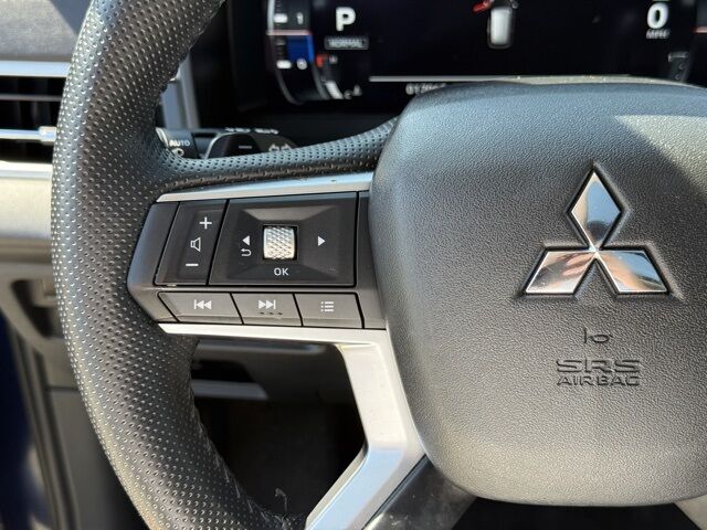 2024 Mitsubishi Outlander SE Black Edition w/Pano Roof Crestwood KY