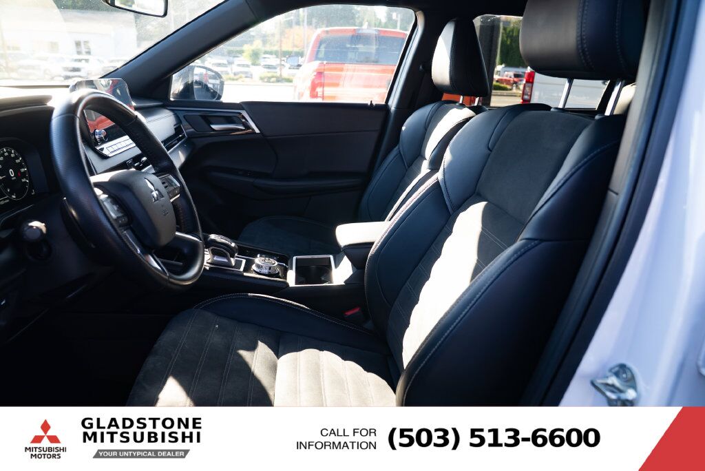 2024 Mitsubishi Outlander SE Black Edition w/Pano Roof Milwaukie OR
