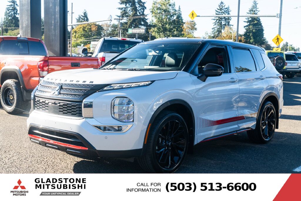 2024 Mitsubishi Outlander SE Black Edition w/Pano Roof Milwaukie OR