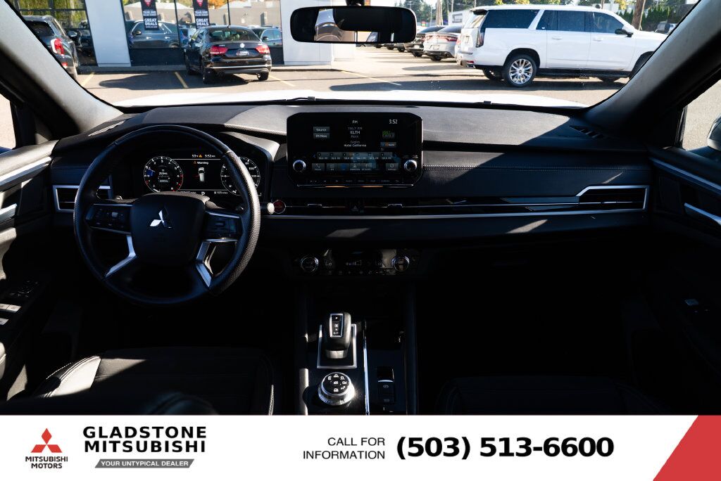 2024 Mitsubishi Outlander SE Black Edition w/Pano Roof Milwaukie OR