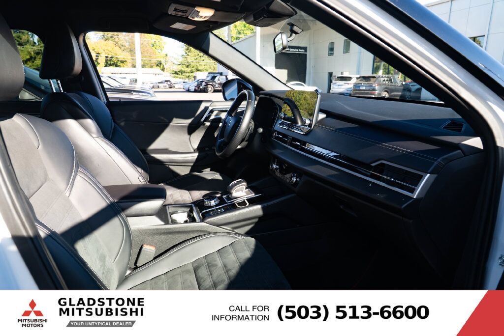 2024 Mitsubishi Outlander SE Black Edition w/Pano Roof Milwaukie OR