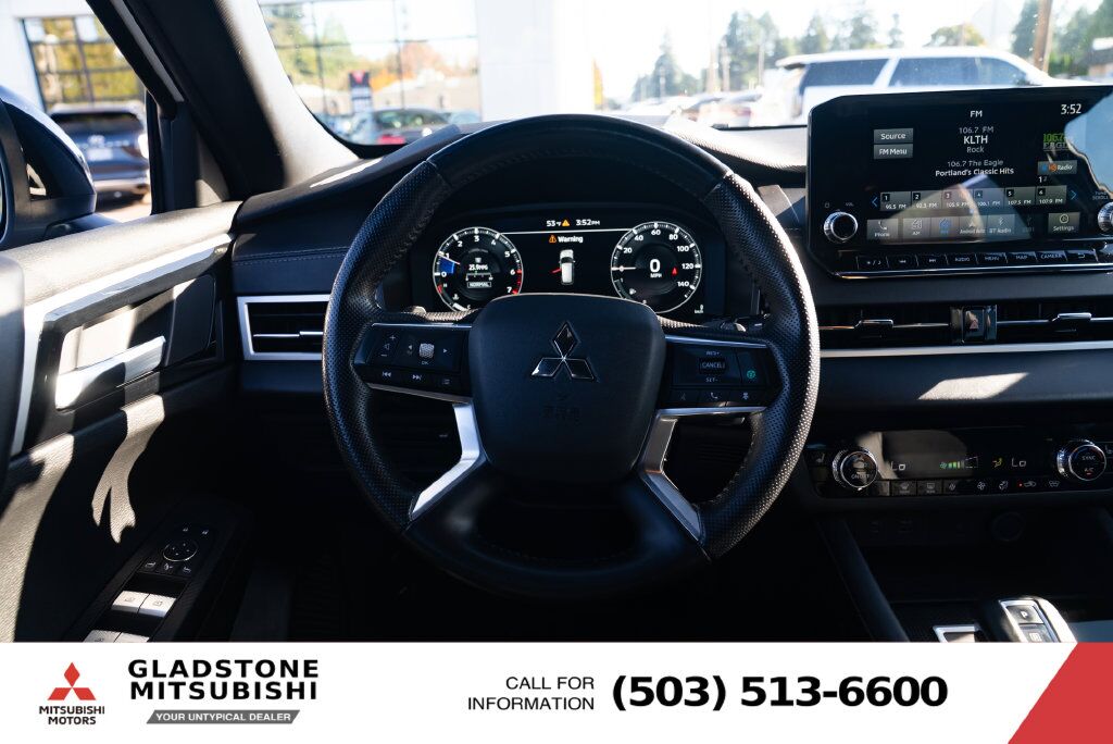 2024 Mitsubishi Outlander SE Black Edition w/Pano Roof Milwaukie OR