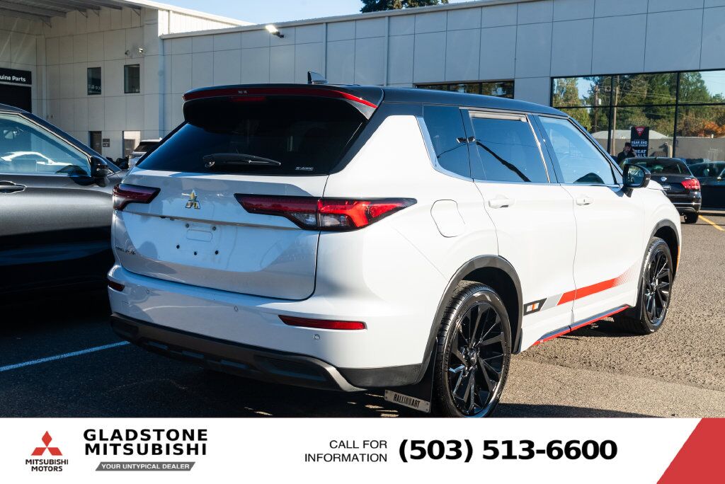 2024 Mitsubishi Outlander SE Black Edition w/Pano Roof Milwaukie OR