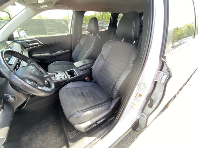 2024 Mitsubishi Outlander SE Bristol  PA