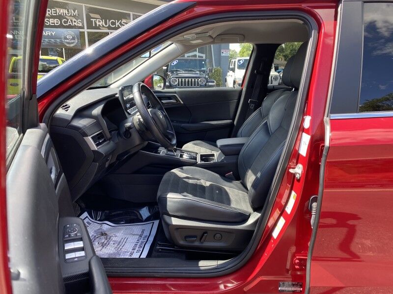 2024 Mitsubishi Outlander SE Bristol  PA