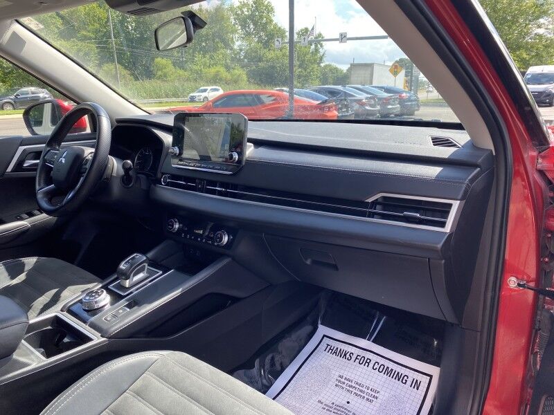 2024 Mitsubishi Outlander SE Bristol  PA