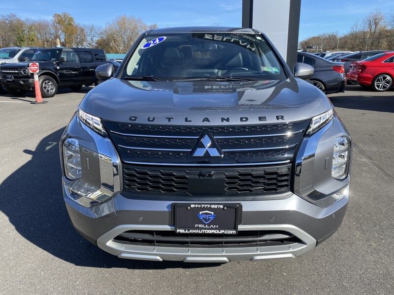 2024 Mitsubishi Outlander SE Bristol  PA