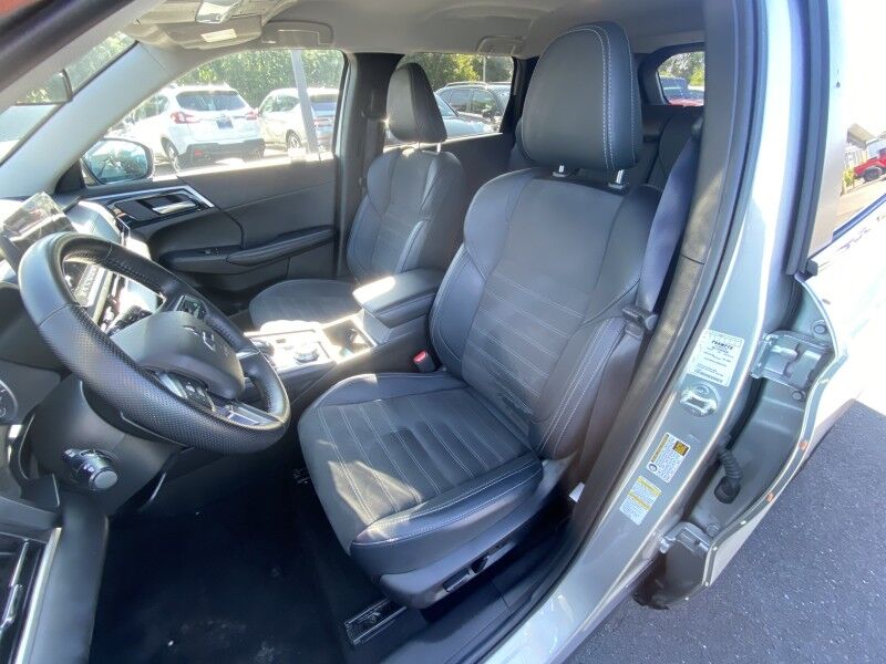 2024 Mitsubishi Outlander SE Bristol  PA