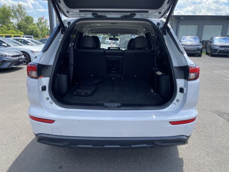 2024 Mitsubishi Outlander SE Springfield PA