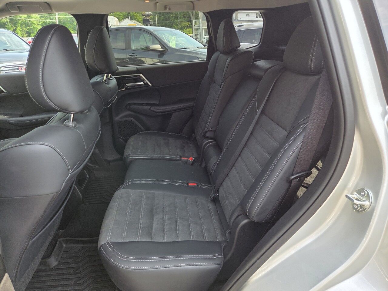 2024 Mitsubishi Outlander SE Charlton MA