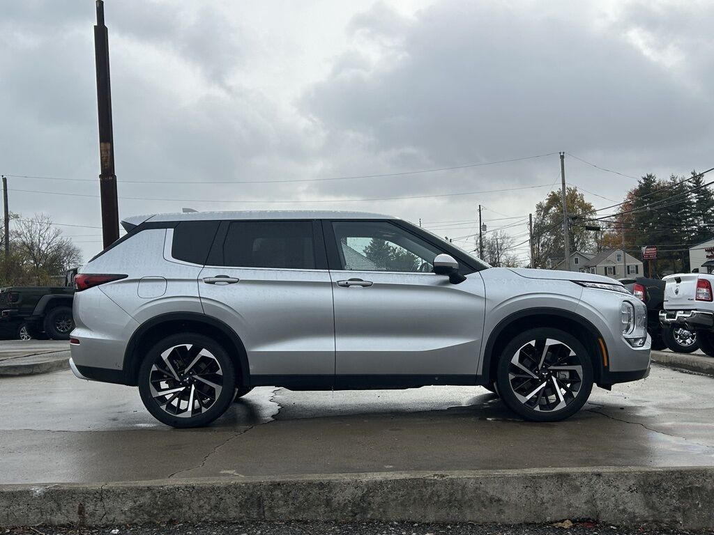 2024 Mitsubishi Outlander SE Crestwood KY