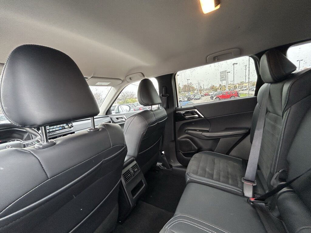 2024 Mitsubishi Outlander SE Crestwood KY