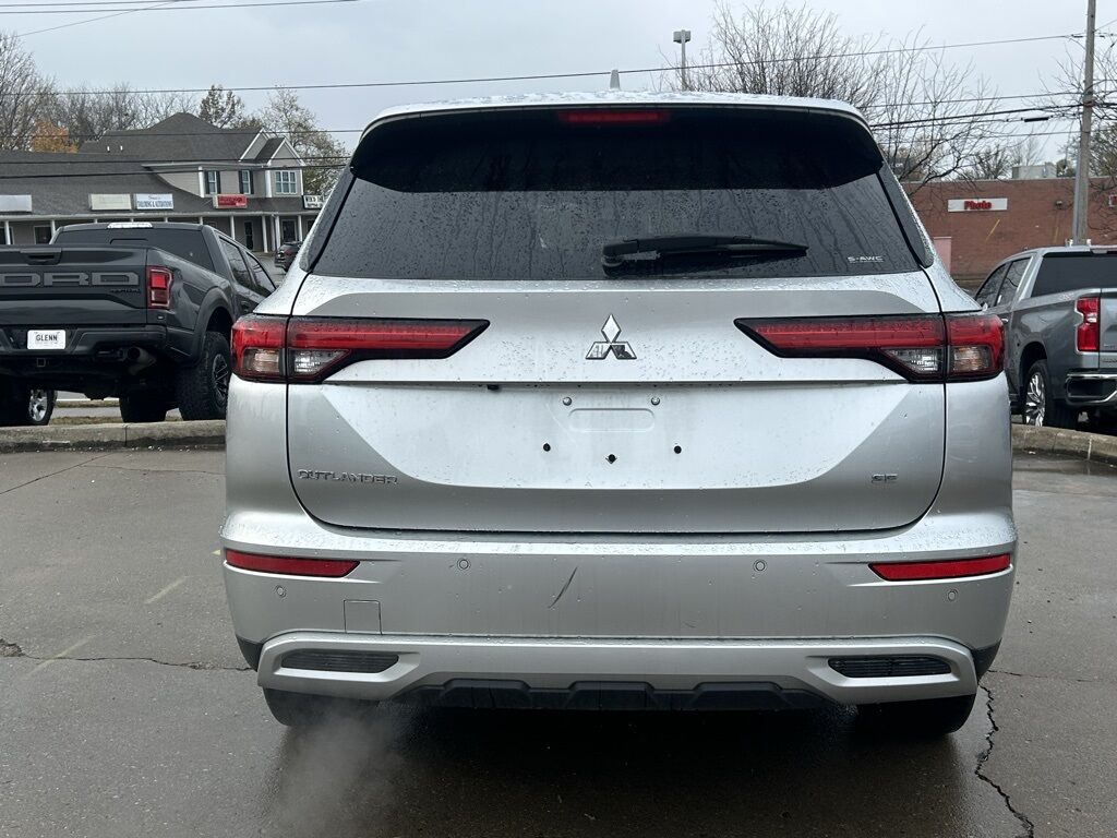 2024 Mitsubishi Outlander SE Crestwood KY
