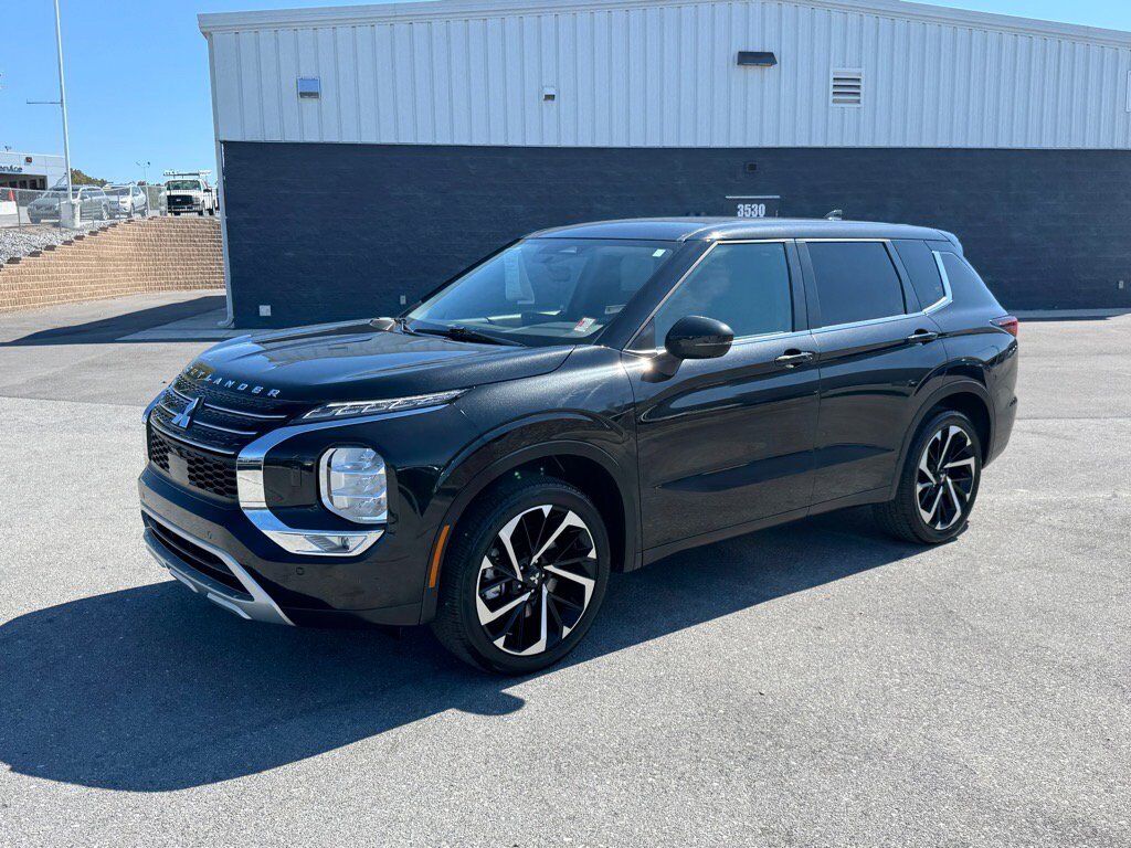 2024 Mitsubishi Outlander SE Johnson City TN