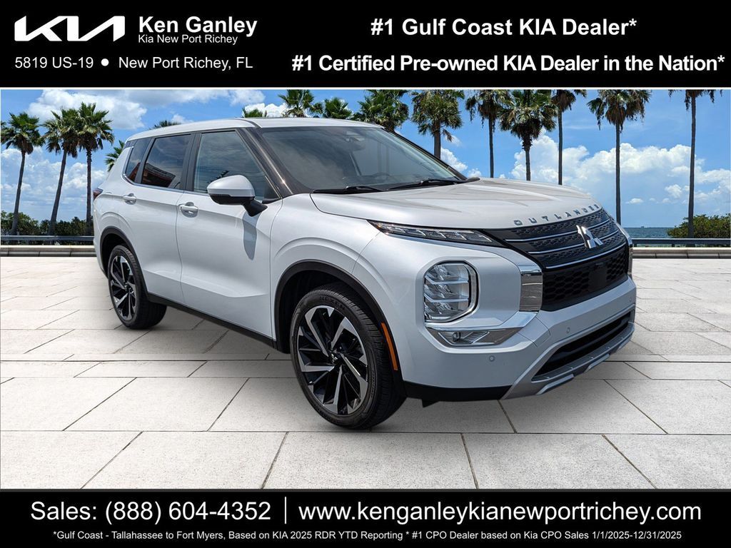 2024 Mitsubishi Outlander SE Oshkosh WI