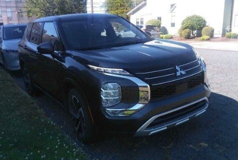 2024 Mitsubishi Outlander SE Portland OR