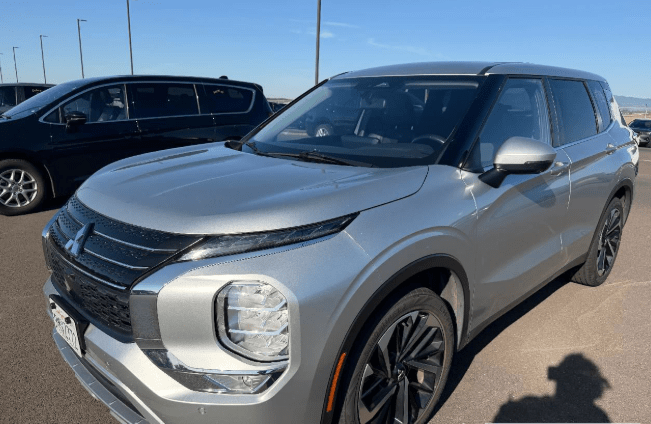 2024 Mitsubishi Outlander SE Portland OR