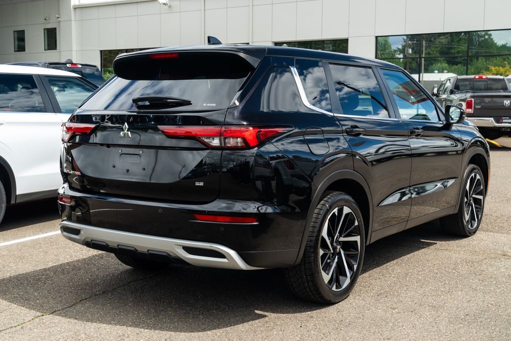 2024 Mitsubishi Outlander SE Milwaukie OR