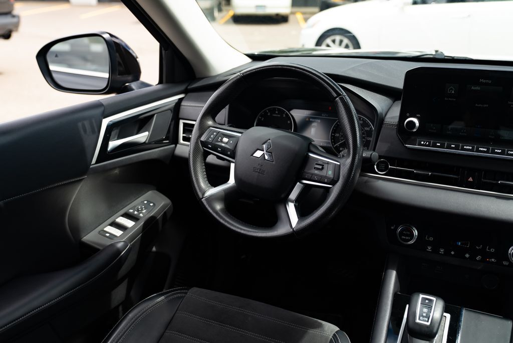 2024 Mitsubishi Outlander SE Milwaukie OR