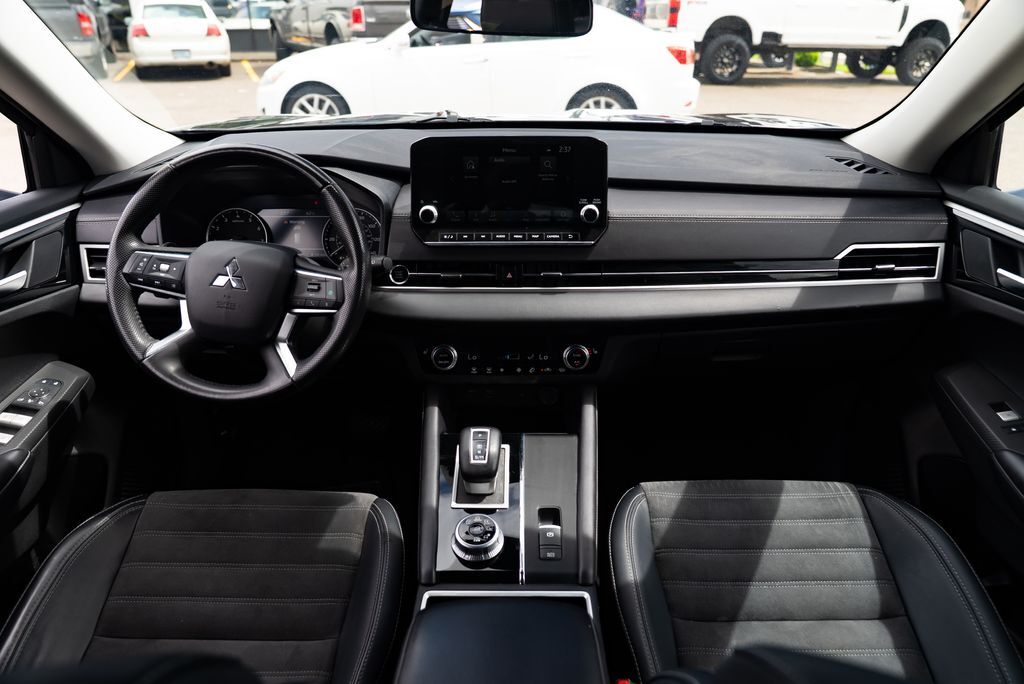 2024 Mitsubishi Outlander SE Milwaukie OR