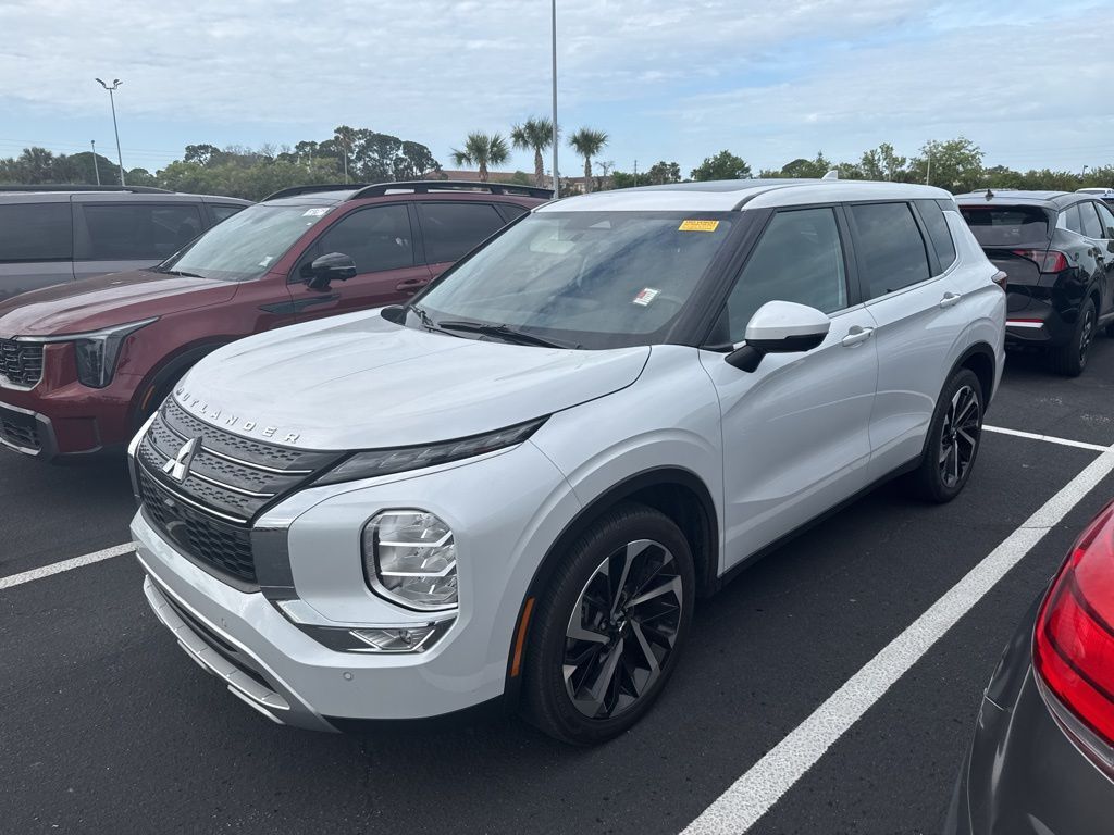 2024 Mitsubishi Outlander SE San Clemente CA