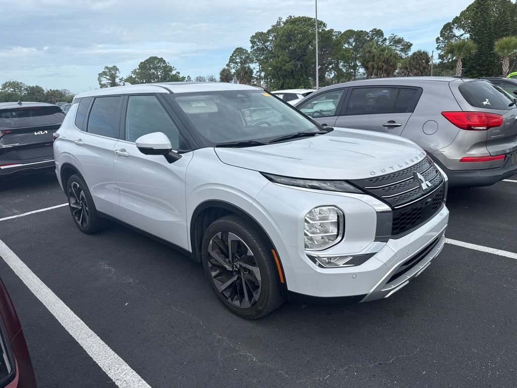 2024 Mitsubishi Outlander