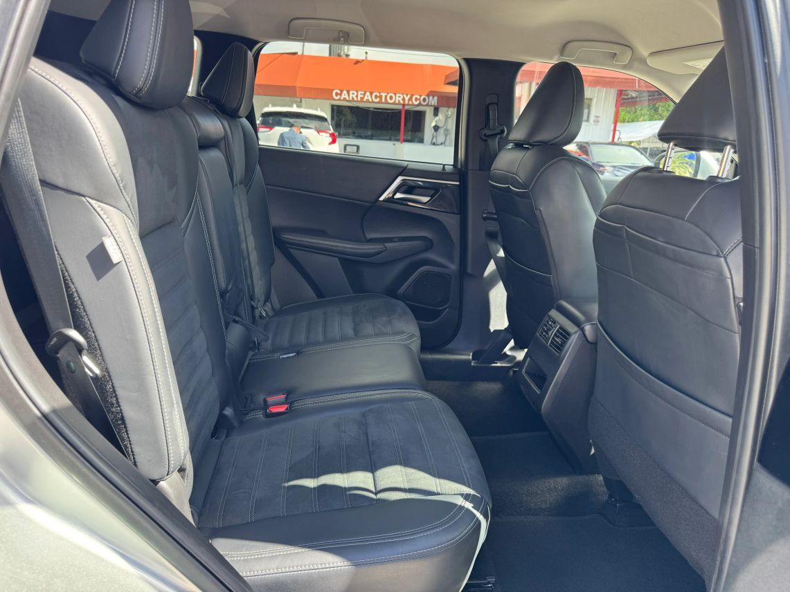 2024 Mitsubishi Outlander SE Sport Utility 4D