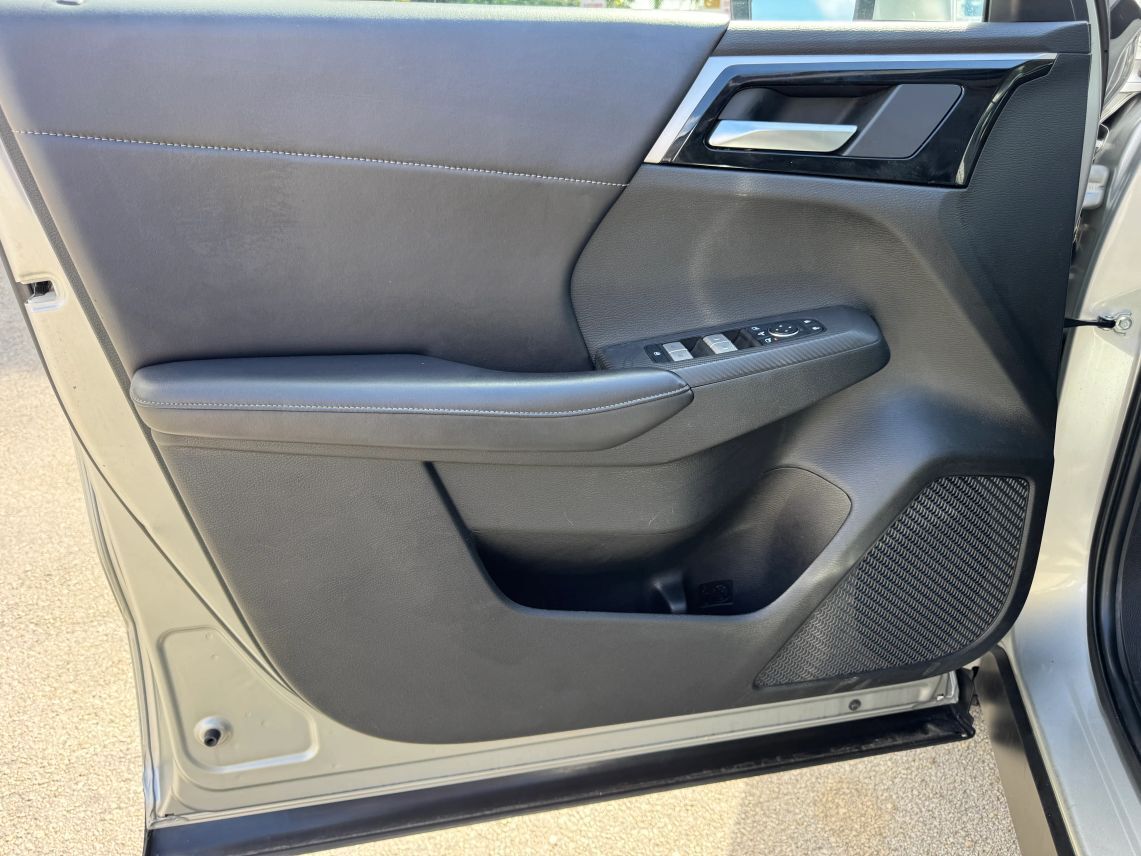 2024 Mitsubishi Outlander SE Sport Utility 4D