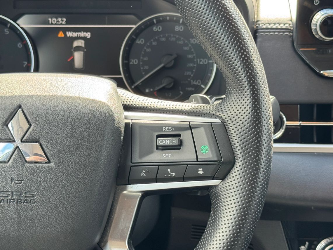 2024 Mitsubishi Outlander SE Sport Utility 4D